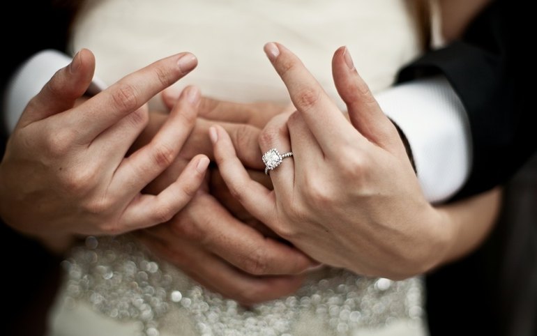 В Хакасии узаконят выездные регистрации браков