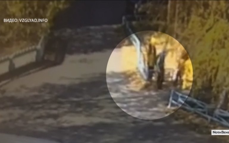 и скрылись в неизвестном