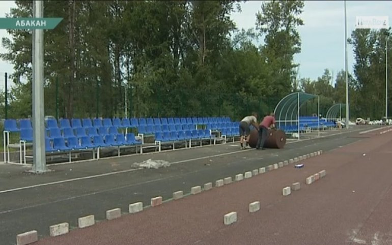 стадион саяны абакан вместимость. поле абакан. самолет в зоне отдыха абакан. поле абакан. стадион саяны абакан вместимость.