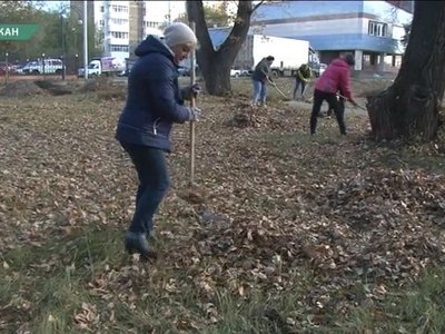Абаканцы вышли на субботник