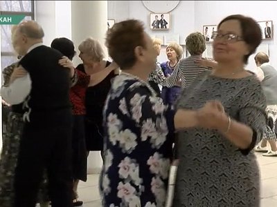 В Победу вернули танцевальные вечера