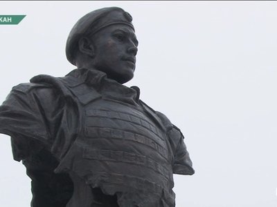 Бюст герою России Аймиру Миягашеву открыли в Абакане