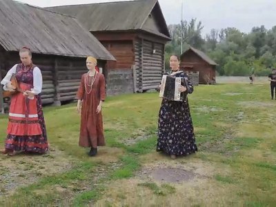 На Мире Сибири заметили звезду шоу Малахова. Она - наша землячка 