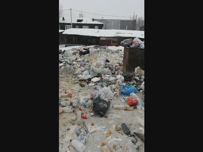 Вообще не вывозят мусор: абаканцы жалуются на горы отходов 