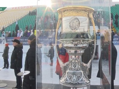 Кубок Гагарина и легенда хоккея в Абакане