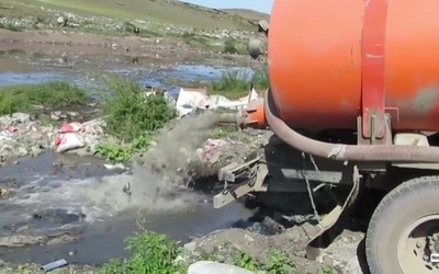 В Аскизском районе поймали ас-машину, сливающую нечистоты 