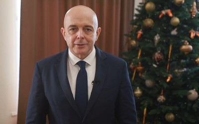 Новогодние поздравления от председателя Верховного Совета и главы Хакасии