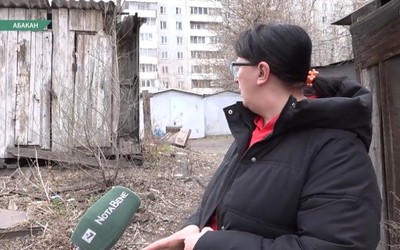 Абаканцы жалуются на уличный туалет жильцов Красноярской, 28