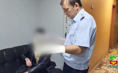 «Люблю курить»: жительница Хакасии дымила на борту самолета