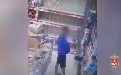 Станков и бритвенных кассет на 7,5 тысяч похитил абаканец