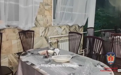 В «Сосновом бору» использовали масло и сыр без документов
