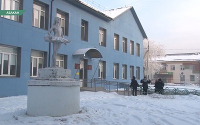 В 3 школу Абакана после капремонта вернулись ученики