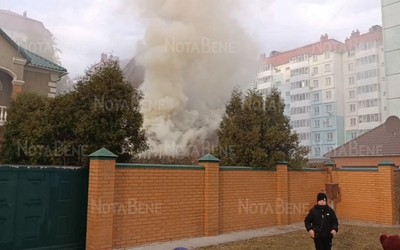 Пожар на Богдана Хмельницкого в Абакане был из-за искр от мангала