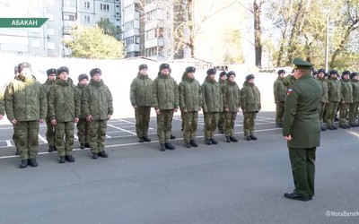 Первые новобранцы осеннего призыва отправились служить в регионы Дальнего Востока