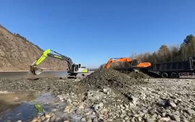 К расчистке и углублению русла реки Абакан приступили в районе Абазы