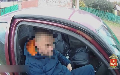 Лишённика под наркотиками поймали полицейские