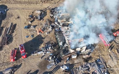 Ферма сгорела в Усть-Абаканском районе. В огне были 649 квадратов