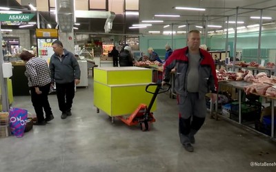 На Центральном рынке Абакана торговцы возвращают на места свои прилавки