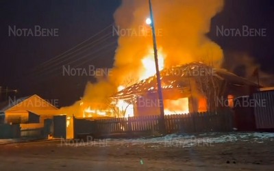 Мужчина погиб, а у подростка ожоги: в Усть-Абаканском районе из-за газового баллона сгорел дом
