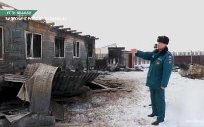 Очевидцами пожара в Усть-Абакане оказались спасатели