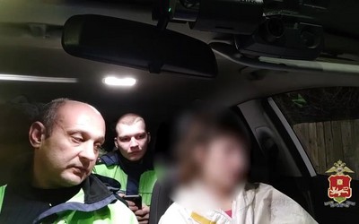 «Я такая препьяная?»: в Хакасии бесправница выпила коньяка и села за руль 