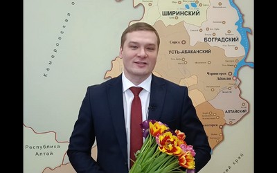 Глава Хакасии поздравил жительниц республики с 8 марта 
