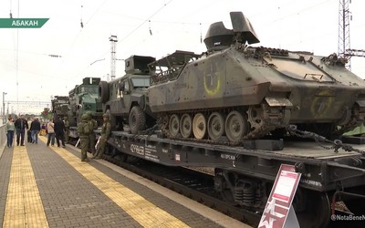 Агитационный поезд Минобороны привёз в Абакан трофейную технику