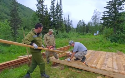 Специальные настилы для палаток появились на Ивановских озёрах
