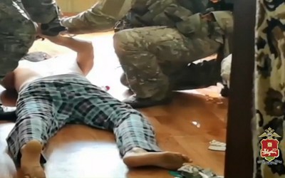 «Интернета нет! Я психую, я нервничаю!»: пьяный абаканец сообщил о выдуманной бомбе