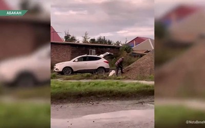 Еще не начали строить дорогу, а гравий уже растаскивают