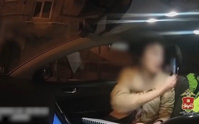 Пьяную пару с «красивыми» подложными номерами остановили в Черногорске