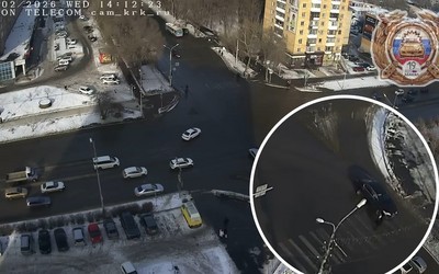 В центре Абакана водитель чуть не столкнулся с Жигулями и едва не сбил пешехода