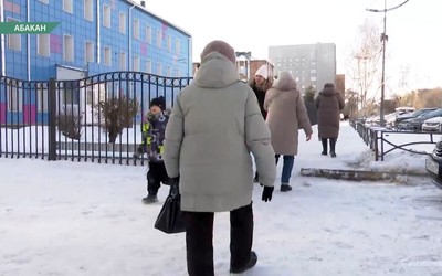 На скользкие тротуары жалуются абаканцы