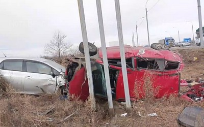 Мужчина погиб в утренней аварии на повороте в Зеленое