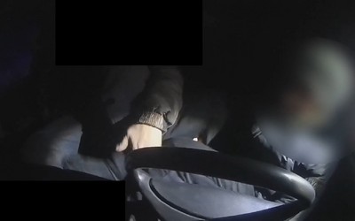 «Бабке 70 лет, перепрыгнула! Че смеяться-то?!»: в Черногорске пенсионерка вступилась за автопьяницу 
