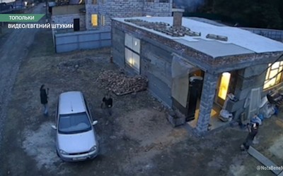 В Топольках пьяный мужчина накинулся с топором на соседа