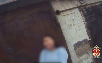 В Абакане школьники помогли задержать наркозакладчицу