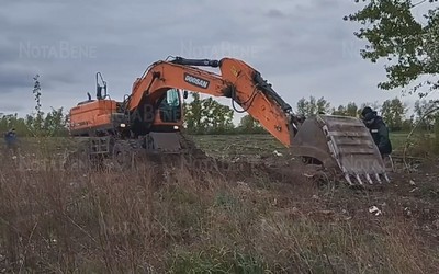 Место порыва на коллекторе в Калинино нашли