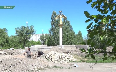 Капитальный ремонт статуи ангела в Преображенском парке возобновился