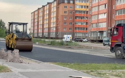 Проезд в районе домов Арбан, 16 - 18 в Абакане асфальтируют