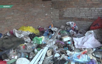 В Абакане гаражи превращаются в свалки