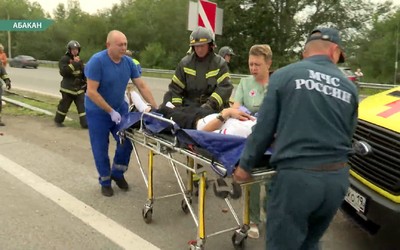 Массовое ДТП случилось на въезде в Абакан