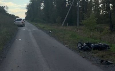 16-летний мопедист попал в реанимацию после ДТП в Абакане