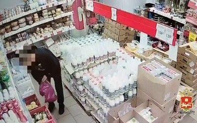 Сыра на 5 тыс. руб. тайком вынес из дискаунтера житель Черногорска. Ему грозит до 2 лет