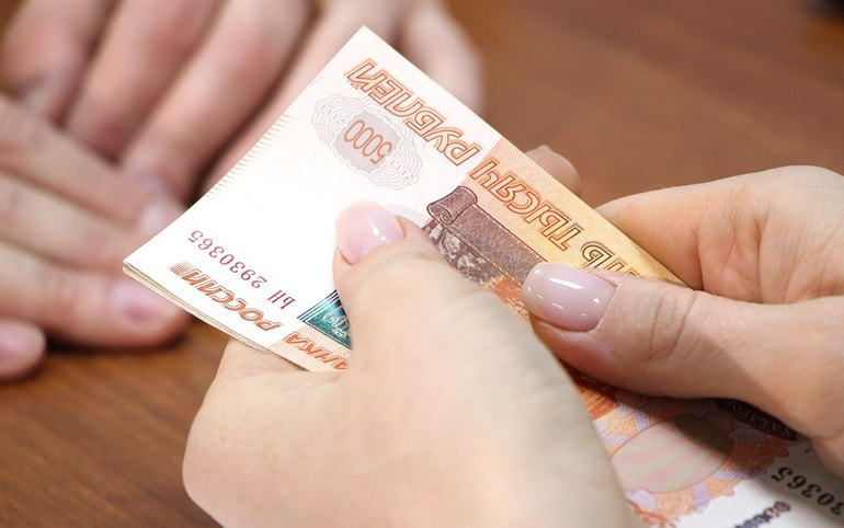 Льготники жалуются на задержку компенсации за коммуналку