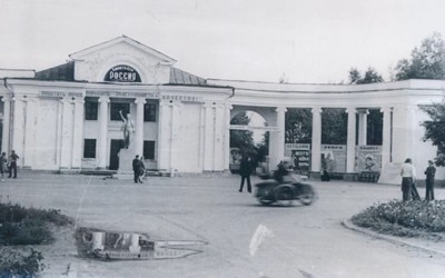 Колонны советских времён на входе в парк «Виктория» черногорцы увидят уже через месяц