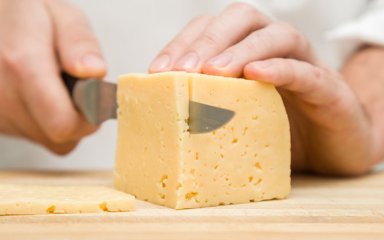 Сыр для повышения иммунитета запатентовали на Алтае.