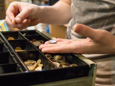 Ребенка отказались обслуживать в магазине из-за оплаты копейками 