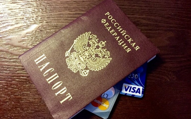 Должница из Хакасии, скрываясь, 4 раза меняла фамилию 