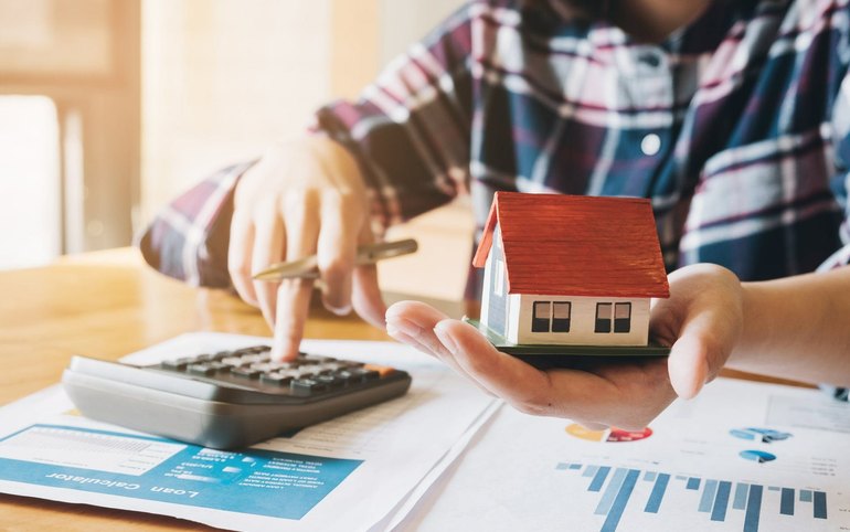 Ставки по ипотеке подросли до 22,4% в ВТБ